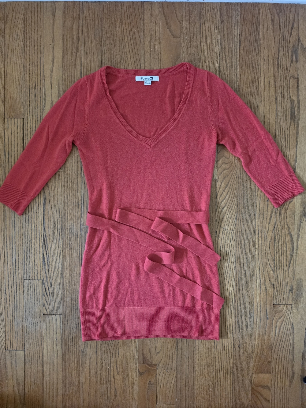 Forever 21 Coral Knit V-Neck  Belted Sweater Tunic Size S